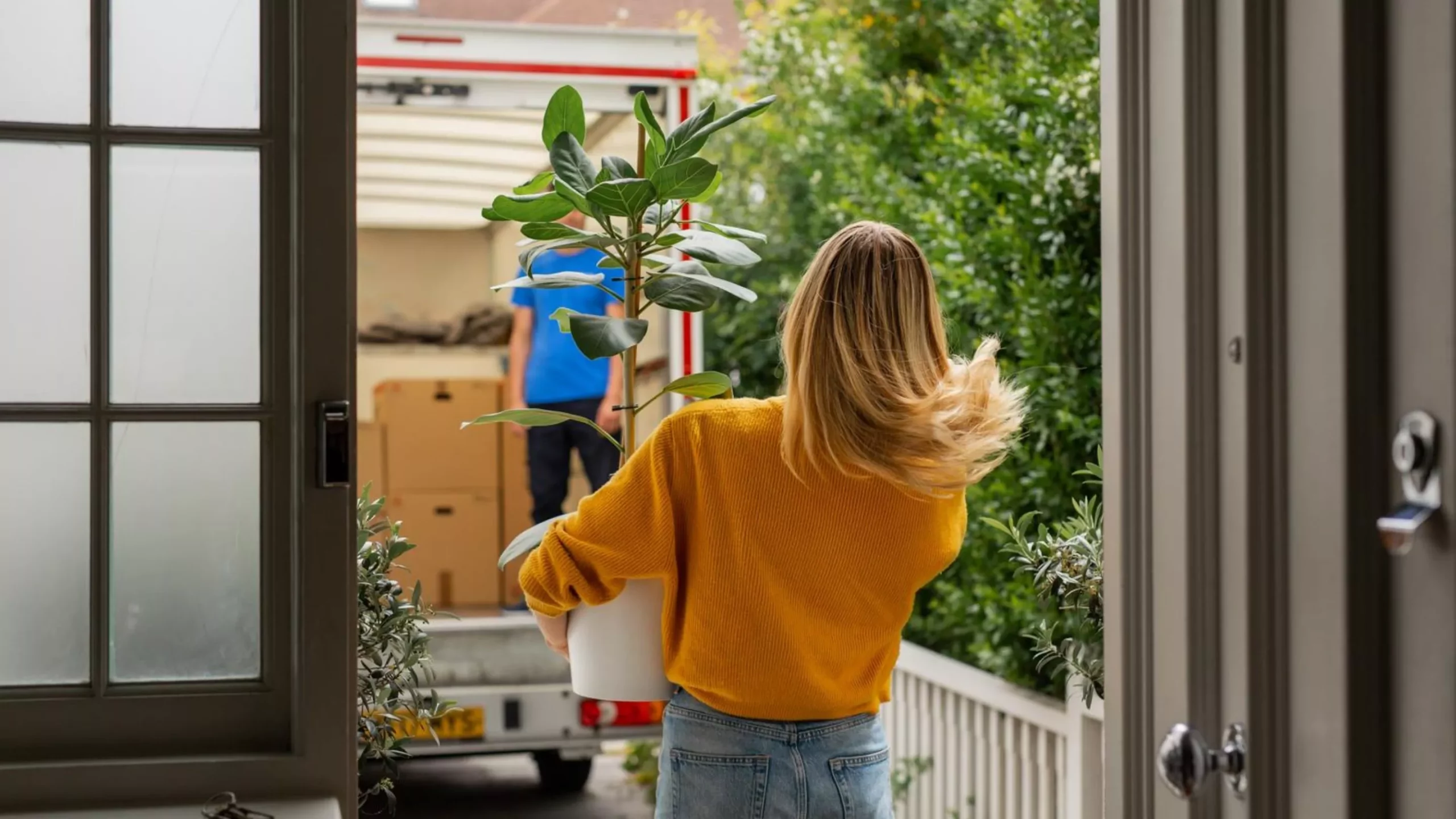 AnyVan: connecting people to their new place